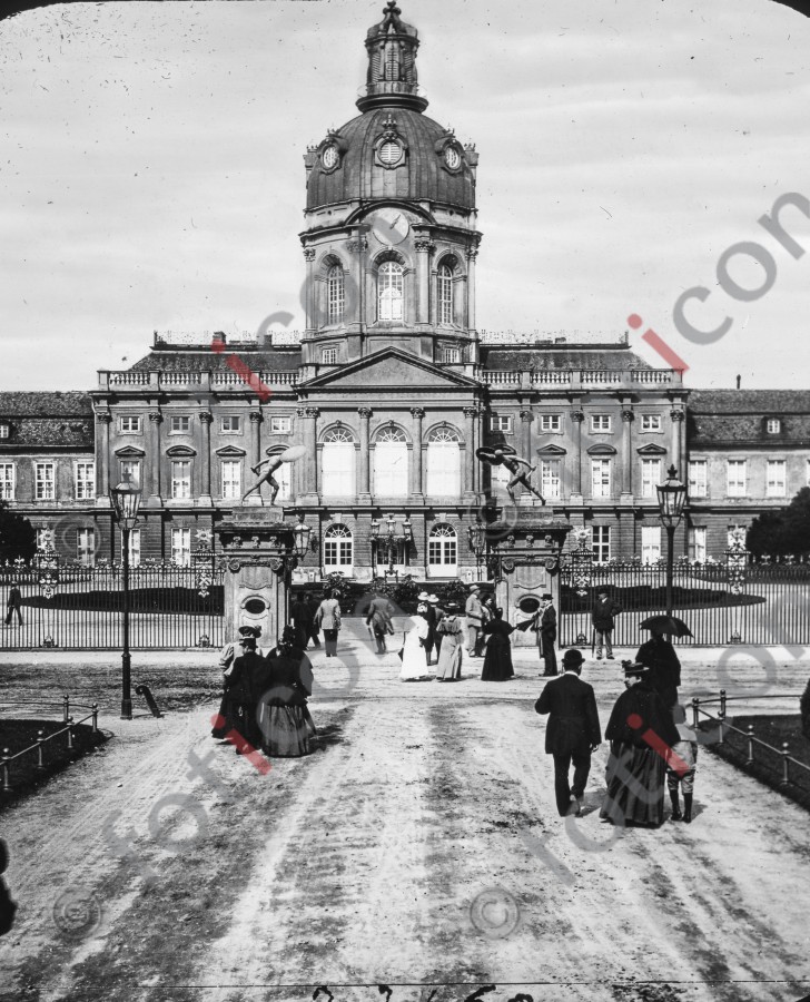 Collection Carl Simon - Das Schloss Charlottenburg in Berlin, 1912 - Foto foticon-simon-190-005-sw.jpg | foticon.de - Bilddatenbank für Motive aus Geschichte und Kultur